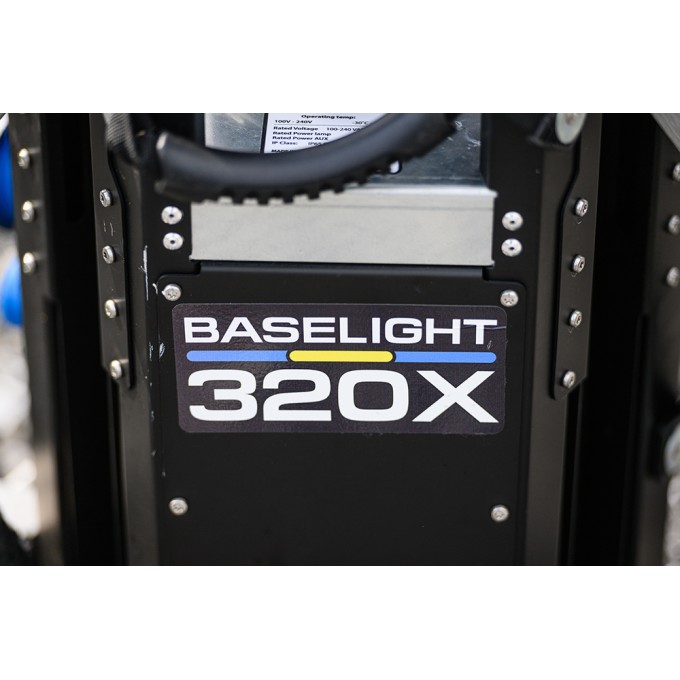 Sistem telescopic de iluminare temporara 320W - 45.000 lumeni - cu acumulator